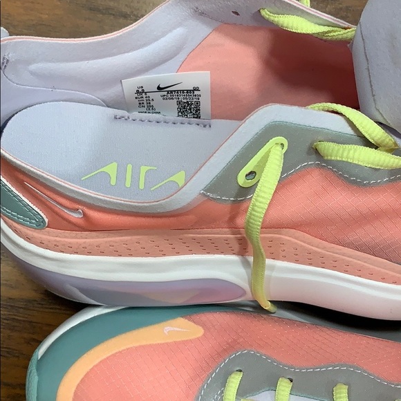 W NIKE AIR MAX DIA SE Bleached Coral/Ocean Cube - Picture 14 of 16